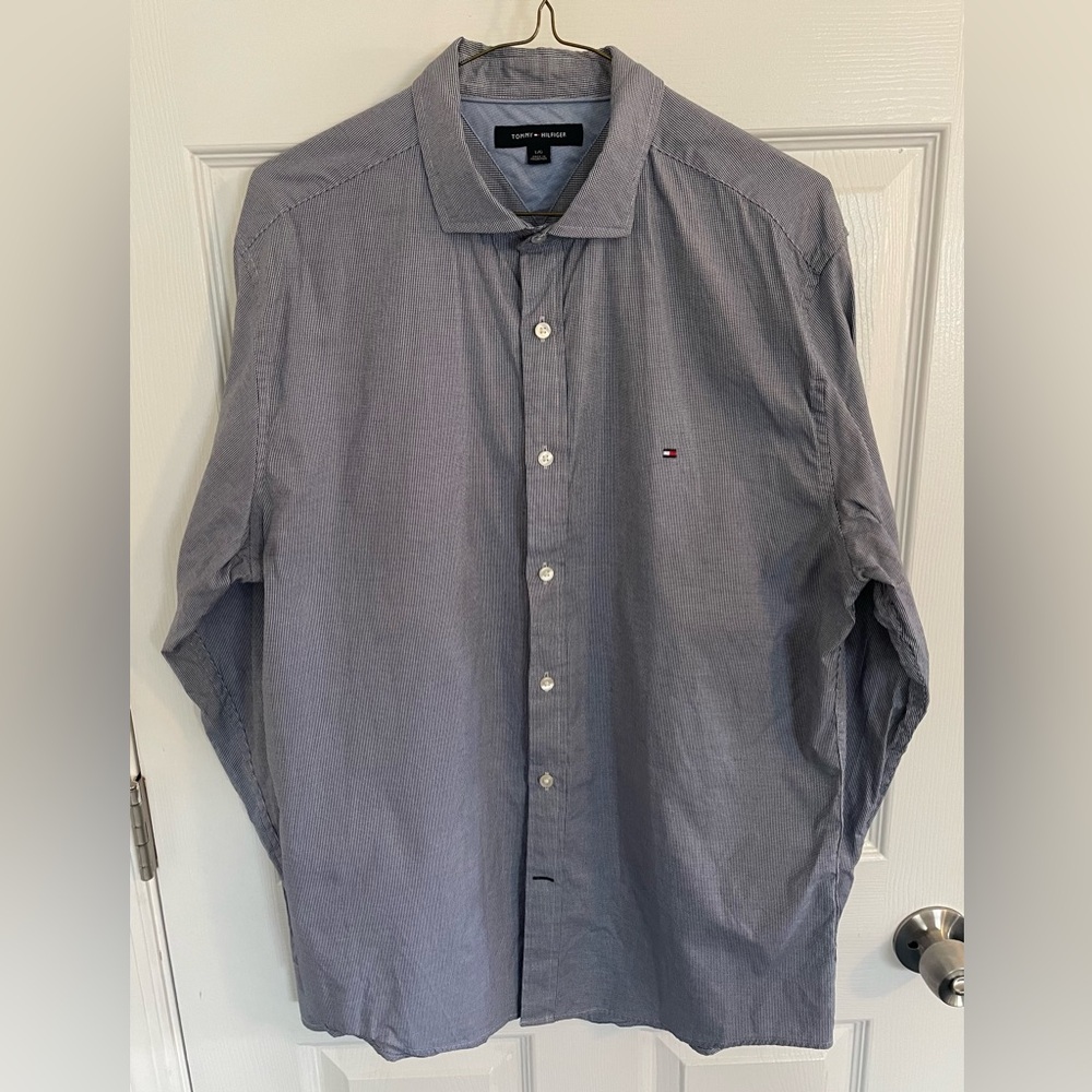 Tommy Hilfiger Men's Button Down Shirt- Navy White Pattern Large